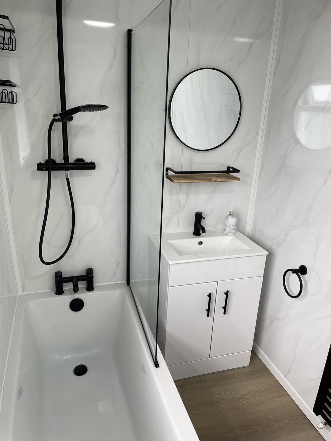 Black and white bath and sink